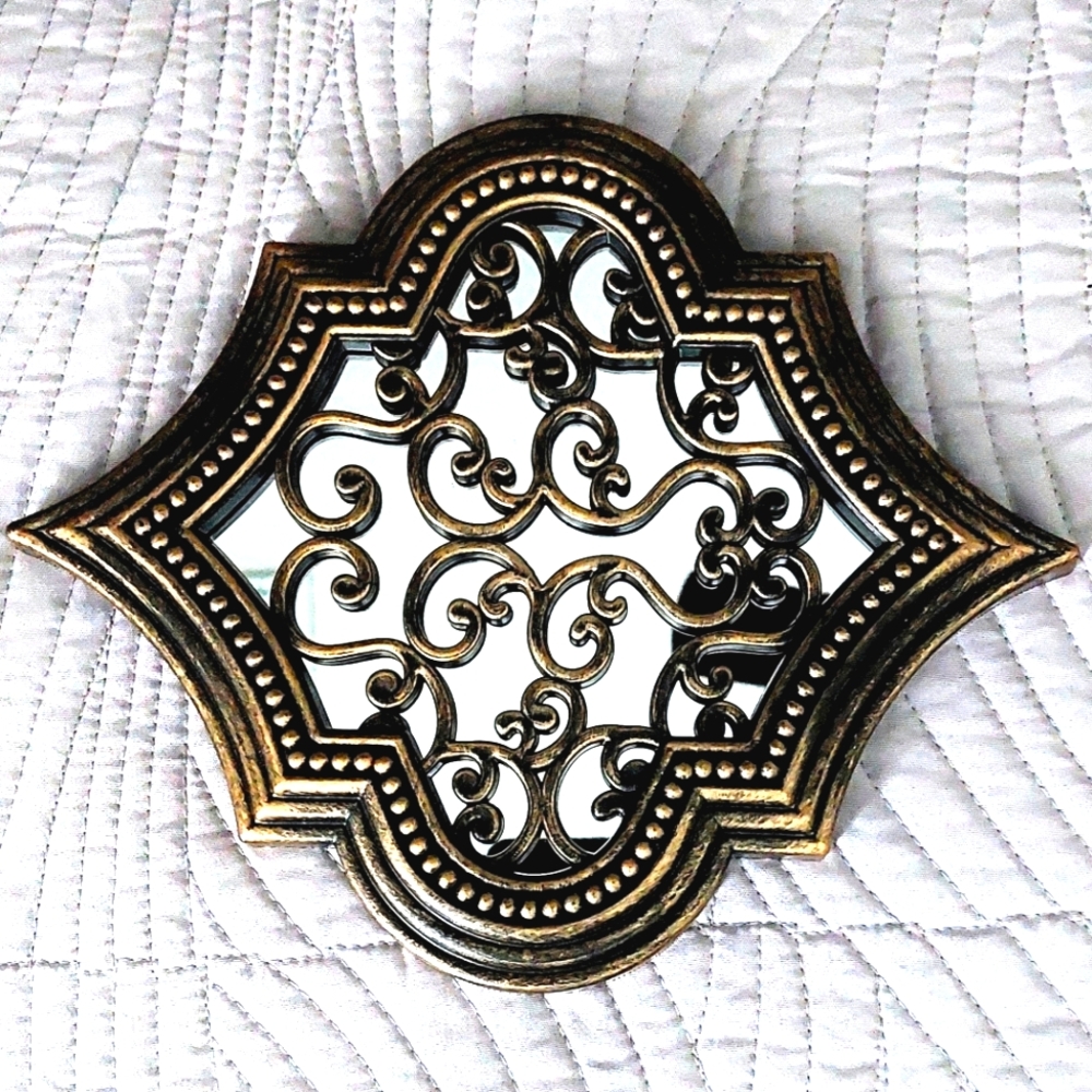 Mirror Placque